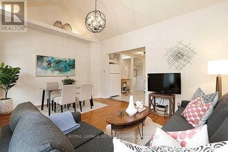 30 Amroth Ave in Toronto, ON - Building Photo - Building Photo