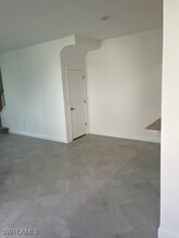 14231 Pine Lodge Ln in Ft. Myers, FL - Foto de edificio - Building Photo