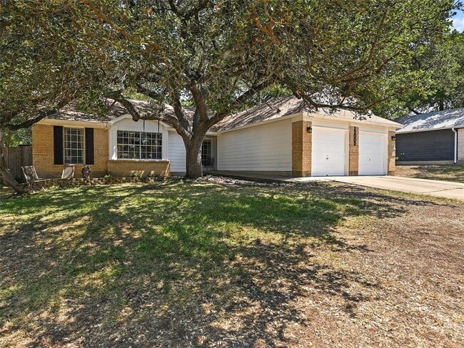12002 Arrowwood Dr in Austin, TX - Foto de edificio - Building Photo