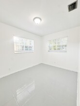 207 Huron Pl in West Palm Beach, FL - Building Photo - Building Photo