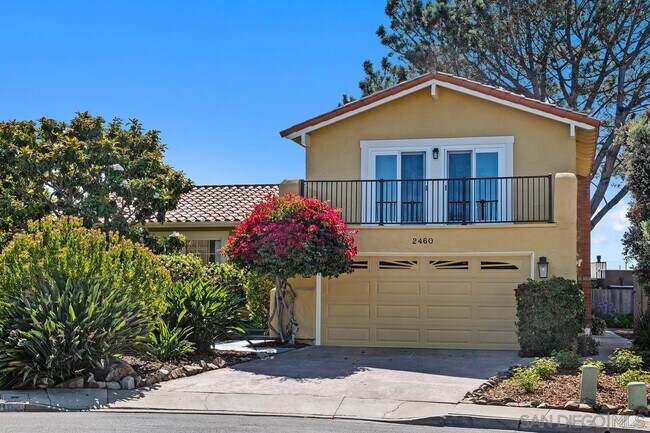 property at 2460 Oakridge Cove