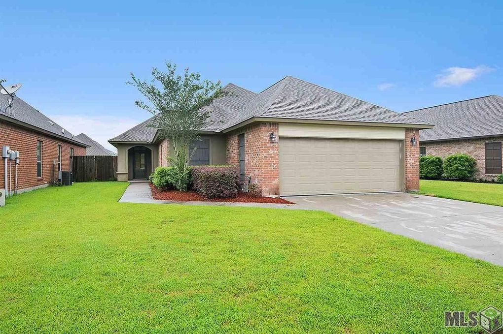 3122 Nicholson Lake Dr in Baton Rouge, LA - Building Photo
