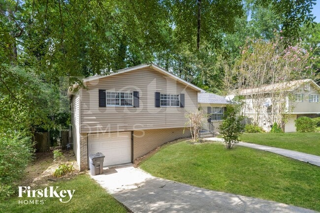 5204 Goldmar Dr in Irondale, AL - Foto de edificio - Building Photo