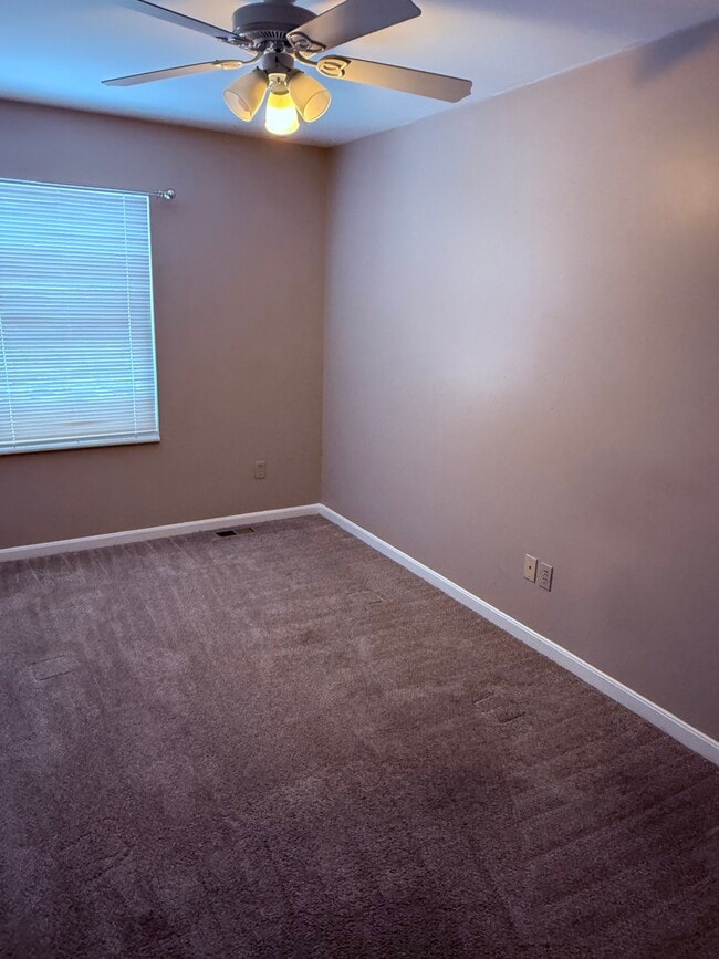 property at 921 Philadelphia St