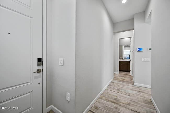 4827 E Village Dr in Scottsdale, AZ - Building Photo - Building Photo