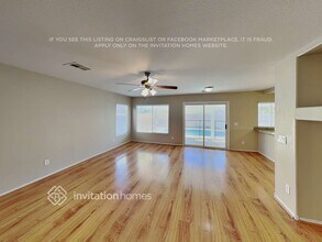 10220 Crepe Myrtle Ct in Las Vegas, NV - Building Photo - Building Photo