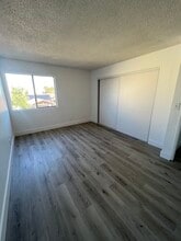 9505 Oak St in Bellflower, CA - Building Photo - Building Photo