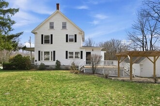 198 Linden St in Manchester, NH - Building Photo - Building Photo