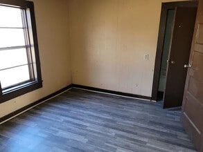 2 Goins Alley in Laurens, SC - Building Photo - Building Photo