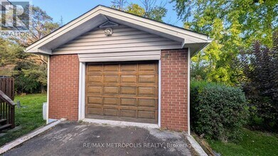 83 Longwood Dr in Waterloo, ON - Building Photo - Building Photo