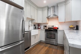 803 Willow Ave in Hoboken, NJ - Building Photo - Building Photo