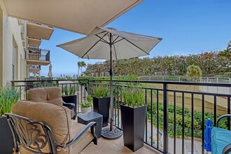 3475 S Ocean Blvd in Palm Beach, FL - Foto de edificio - Building Photo