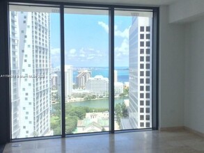 68 SE 6th St, Unit 2211 in Miami, FL - Building Photo - Building Photo