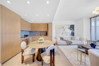 500 Alton Rd in Miami Beach, FL - Building Photo - Building Photo