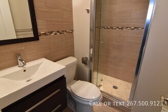 907 S 13th St in Philadelphia, PA - Building Photo - Building Photo