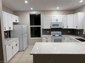 4281 22nd Ave SW in Naples, FL - Building Photo - Building Photo