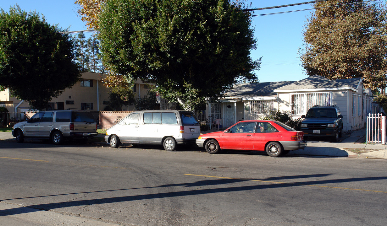 817-819 S Grevillea Ave in Inglewood, CA - Building Photo