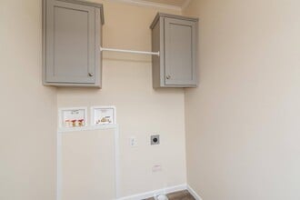 9 Cozy Dr in Miamisburg, OH - Building Photo - Building Photo