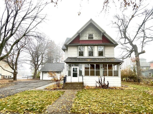 2193 1st St in White Bear Lake, MN - Building Photo - Building Photo