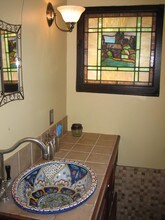 719 Savannah Ave, Unit Apt. 2 in Pittsburgh, PA - Foto de edificio - Building Photo