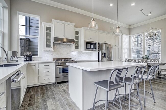 8610 Green Kolbe Ln in Houston, TX - Building Photo - Building Photo