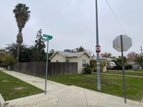 1831 Inyo St in Bakersfield, CA - Building Photo - Building Photo