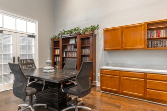 Inwood On The Park in Dallas, TX - Building Photo - Interior Photo