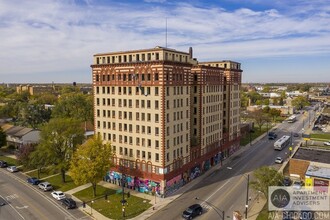 Guyon Apartments in Chicago, IL - Building Photo - Building Photo