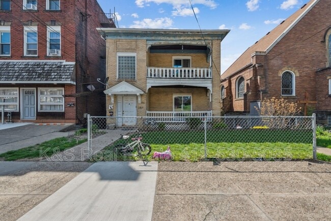 property at 1520 Beechview Ave