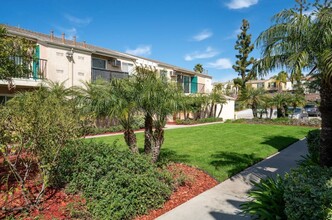 Broadway Estates in El Cajon, CA - Building Photo - Building Photo