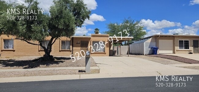 property at 7219 E Bellingham Dr