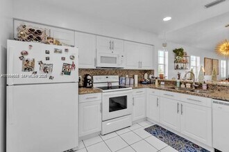 14817 Balgowan Rd in Miami Lakes, FL - Building Photo - Building Photo