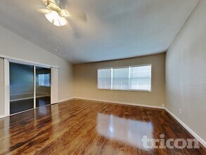 4716 Hunts Ct in Plant City, FL - Foto de edificio - Building Photo