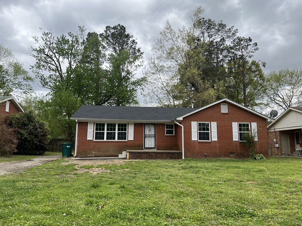 66 Charjean Dr in Jackson, TN - Building Photo