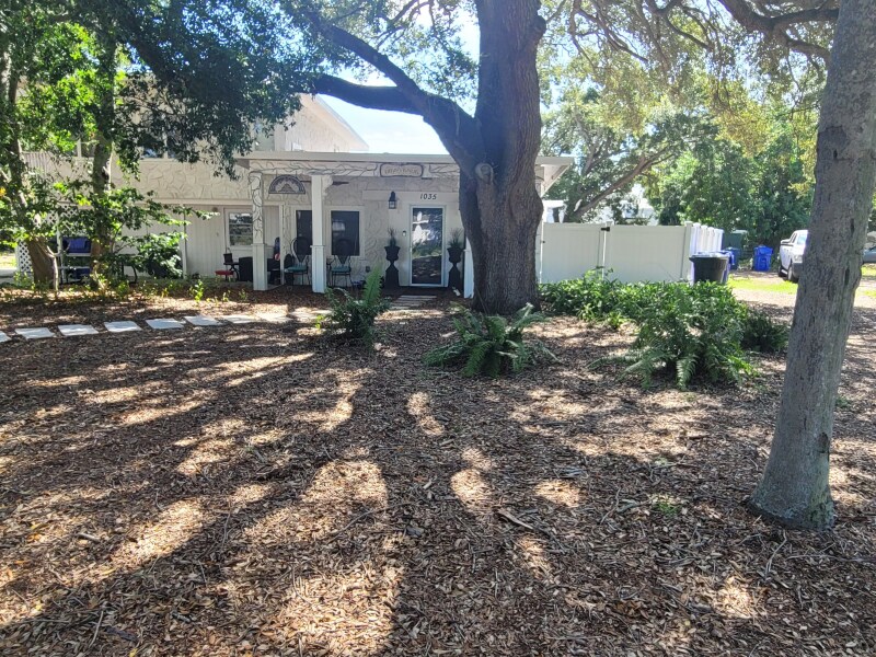 1035 Michigan Dr E in Dunedin, FL - Building Photo