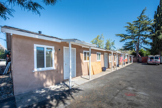 1555 Washington St in Santa Clara, CA - Building Photo - Building Photo