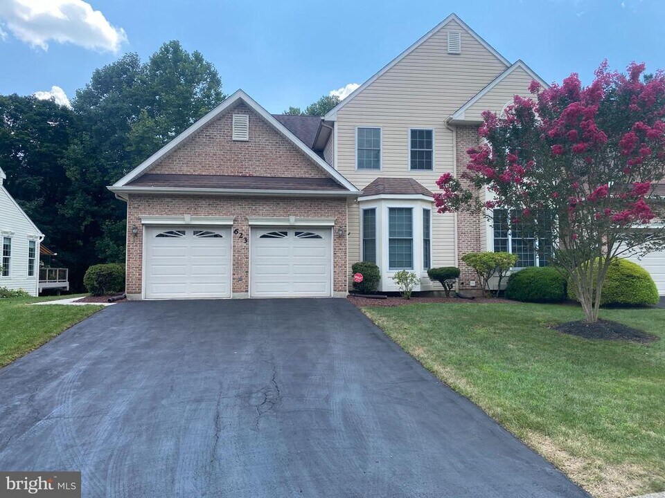 623 Pepperbush Ct in Wilmington, DE - Foto de edificio