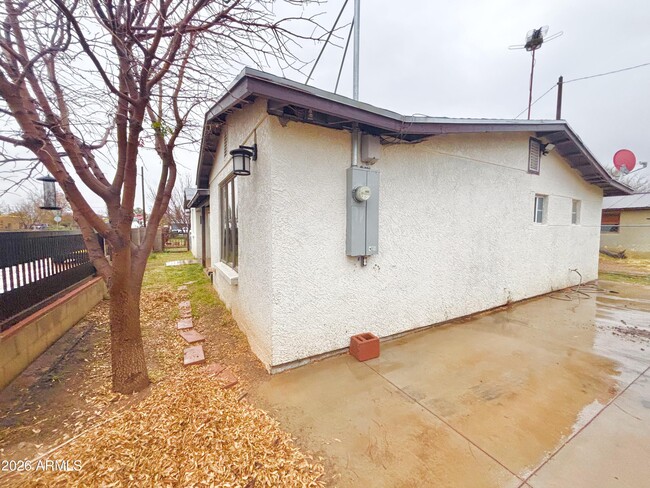 2417 N Franklin St in Pirtleville, AZ - Building Photo - Building Photo