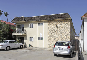 4424 Campus Ave Apartments