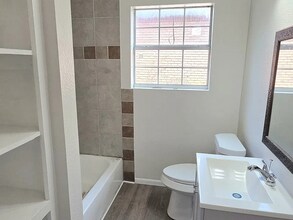 400 Martin Ln in Euless, TX - Building Photo - Building Photo