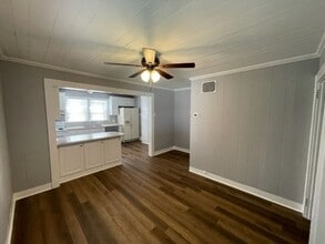 424 Green St in Graham, NC - Building Photo - Building Photo