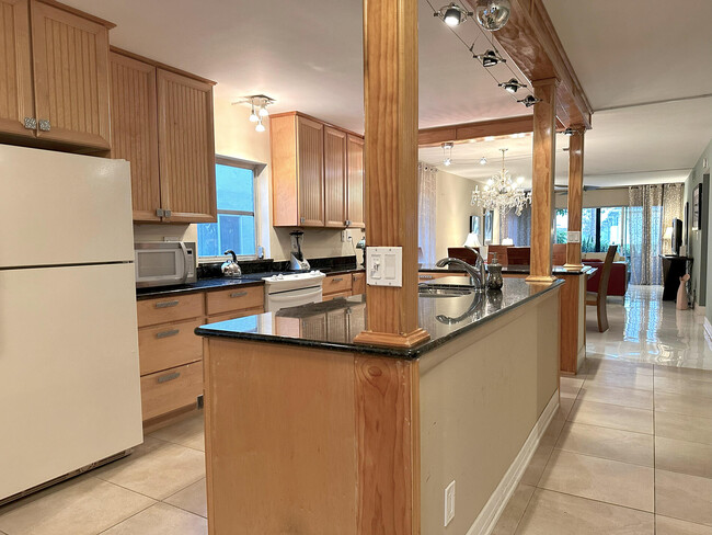 13342 Pineapple Palm Ct in Delray Beach, FL - Building Photo - Building Photo