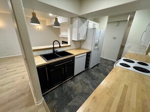7059 Fairweather Park Loop in Anchorage, AK - Building Photo - Building Photo
