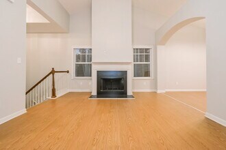 204 Happy Trail in Locust Grove, GA - Building Photo - Building Photo