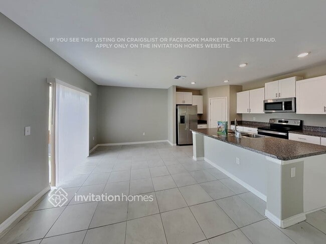 7119 Amelia Cove Ct in Sun City Center, FL - Building Photo - Building Photo