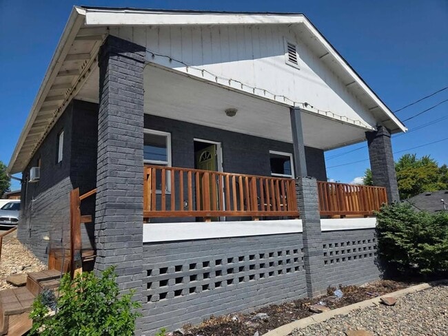 property at 820 Cashmere St