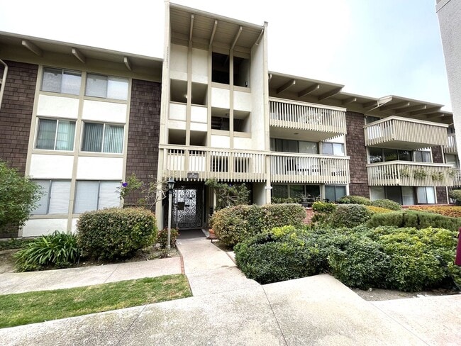 property at 6542 Ocean Crest Dr