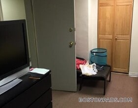475 Commonwealth Ave, Unit G4 in Boston, MA - Building Photo - Building Photo