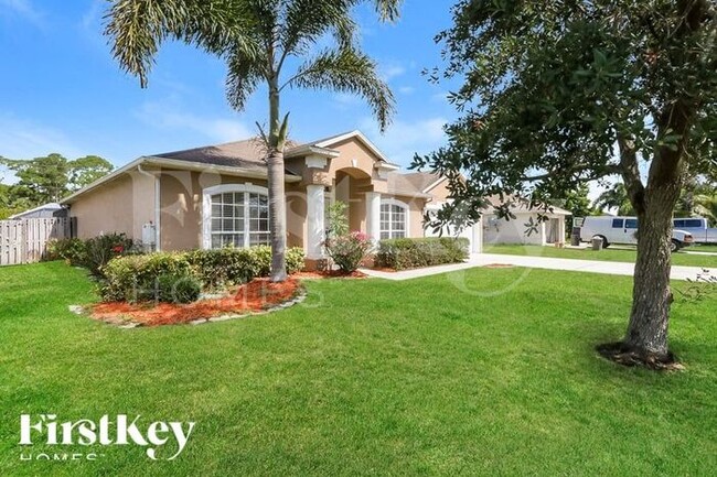 2942 SW Sandbar St in Port St. Lucie, FL - Building Photo - Building Photo