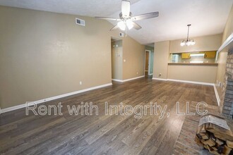 2380 Hartsfield Way in Tallahassee, FL - Building Photo - Building Photo
